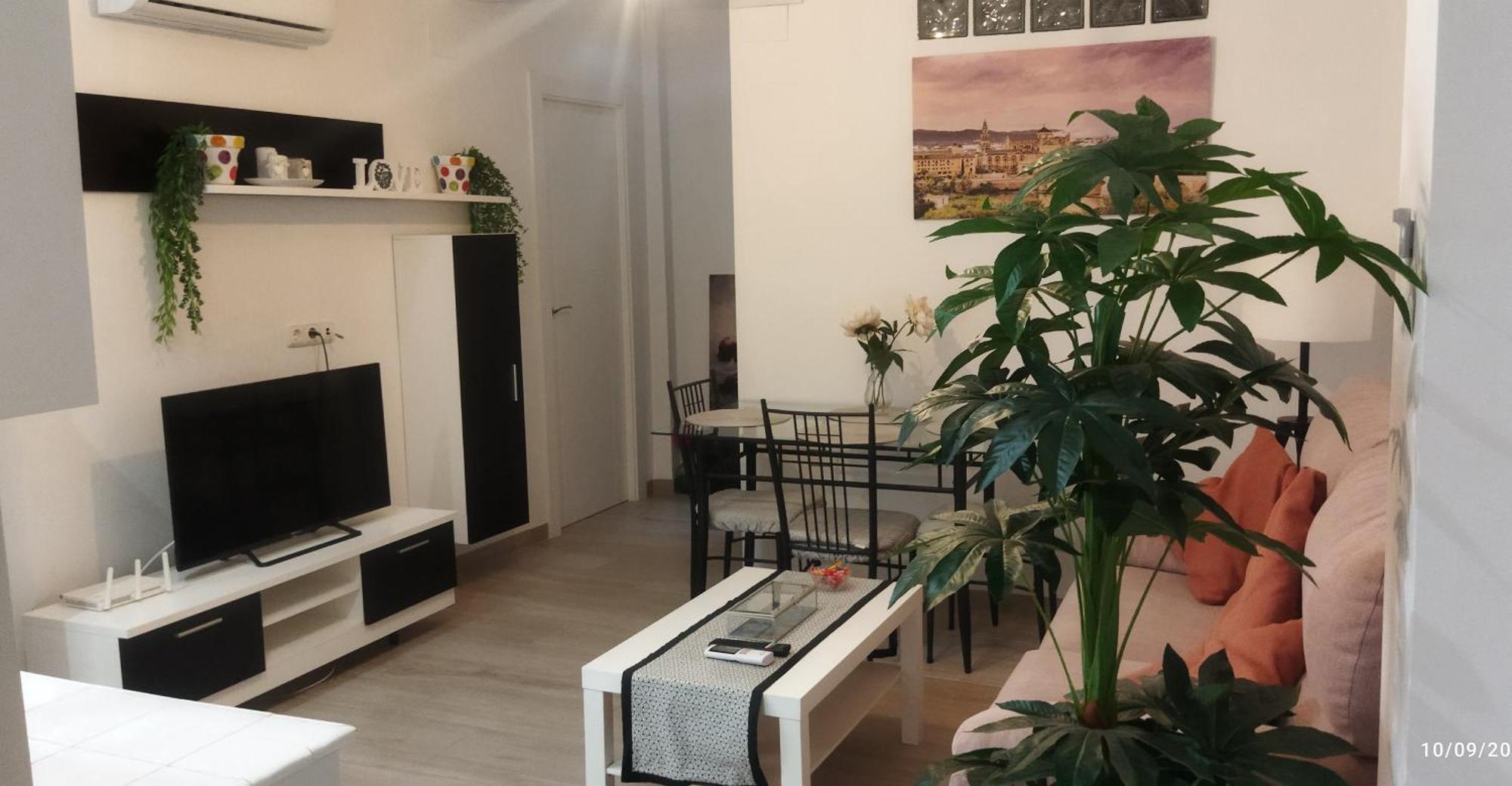 Puerta Sevilla Parking Gratis Cordoba Luaran gambar